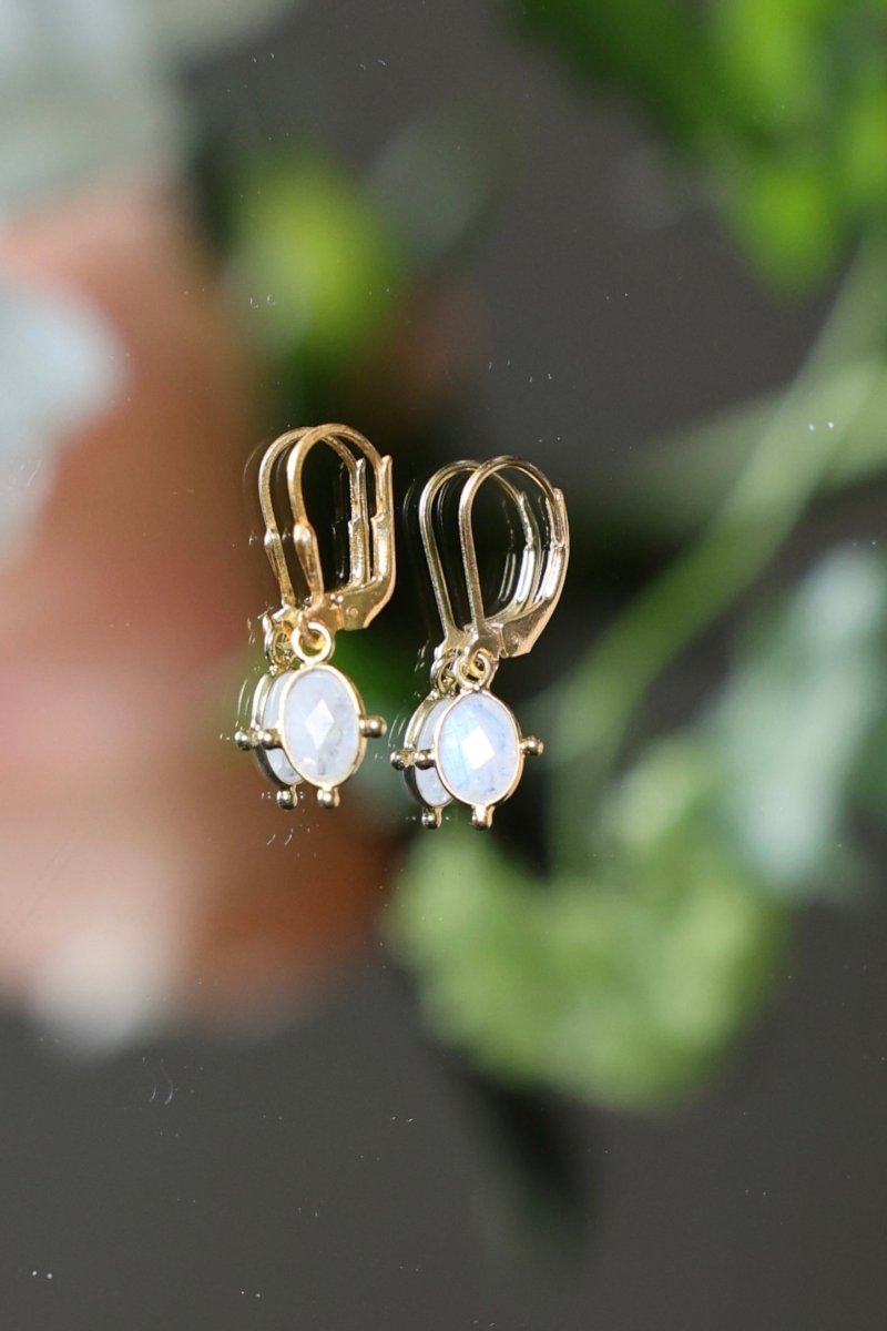 Boucles d'Oreilles "Lueur Lunaire" en Pierre de Lune Rose - Mathilde ma muse : bijoux de créateur