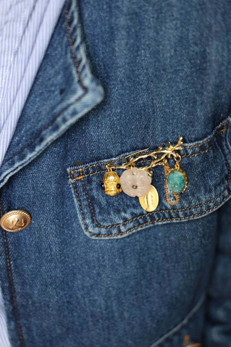 Broche Florentin — fleur sculptée et scarabée - Mathilde ma muse : bijoux de créateur