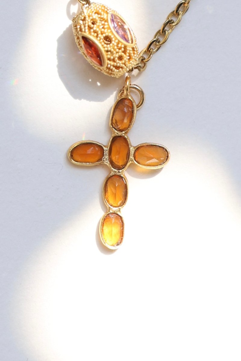 Croix Céleste : Collier de Foi et d'Élégance - Mathilde ma muse : bijoux de créateur