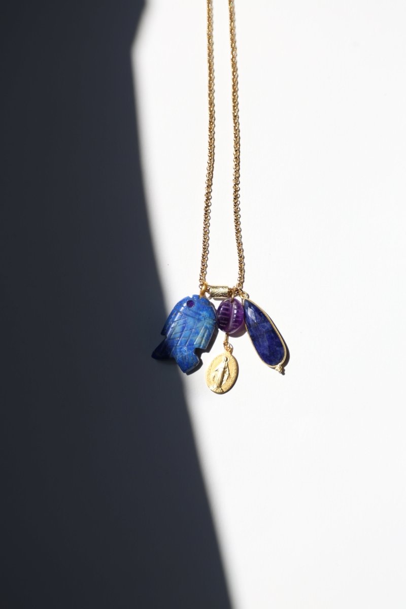 La Bonne Pêche — collier poisson sculpté et médaille miraculeuse - Mathilde ma muse : bijoux de créateur