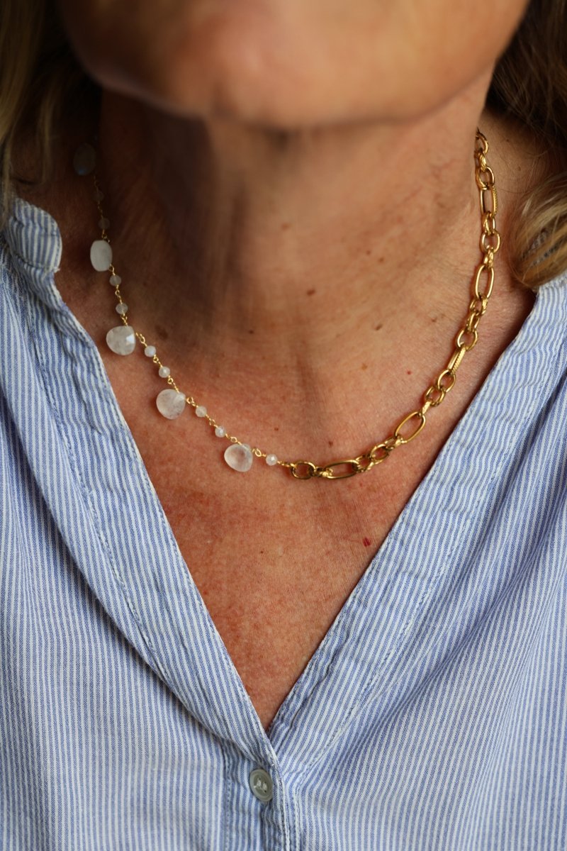 Le Courtil — collier pierre de lune et chaîne dorée - Mathilde ma muse : bijoux de créateur