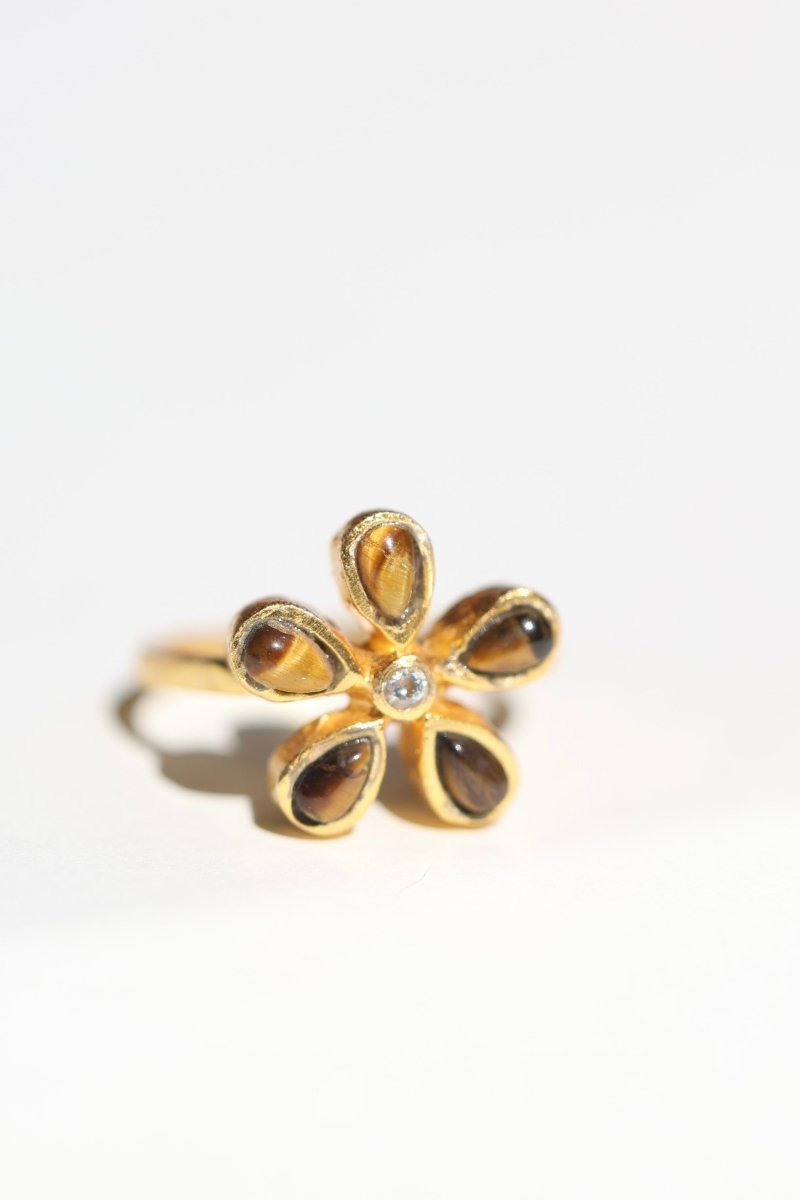 Solea – Fleur d’été au creux de la main - Mathilde ma muse : bijoux de créateur