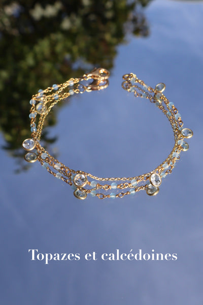 Double chain bracelet with semi-precious stones