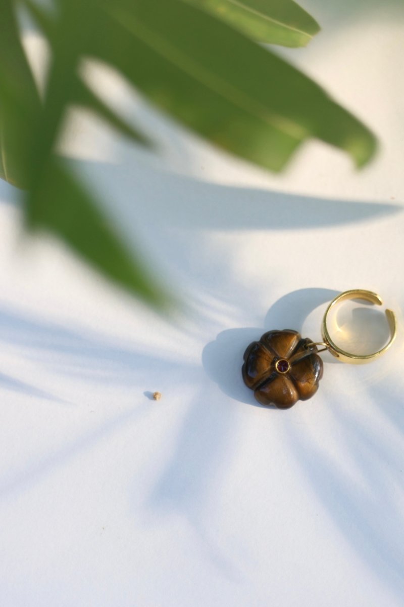 Bague La Tant Attendue — Fleur talisman & éclat intemporel - Mathilde ma muse : bijoux de créateur