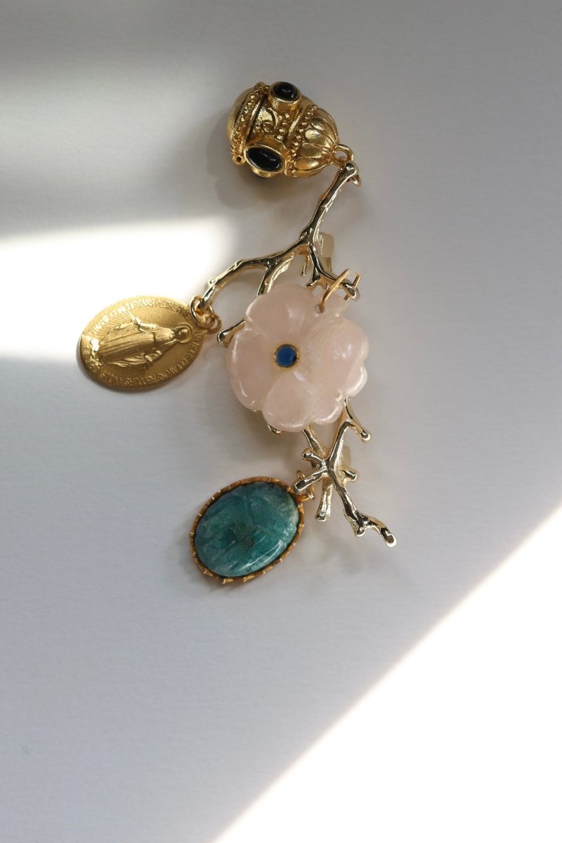 Broche Florentin — fleur sculptée et scarabée - Mathilde ma muse : bijoux de créateur