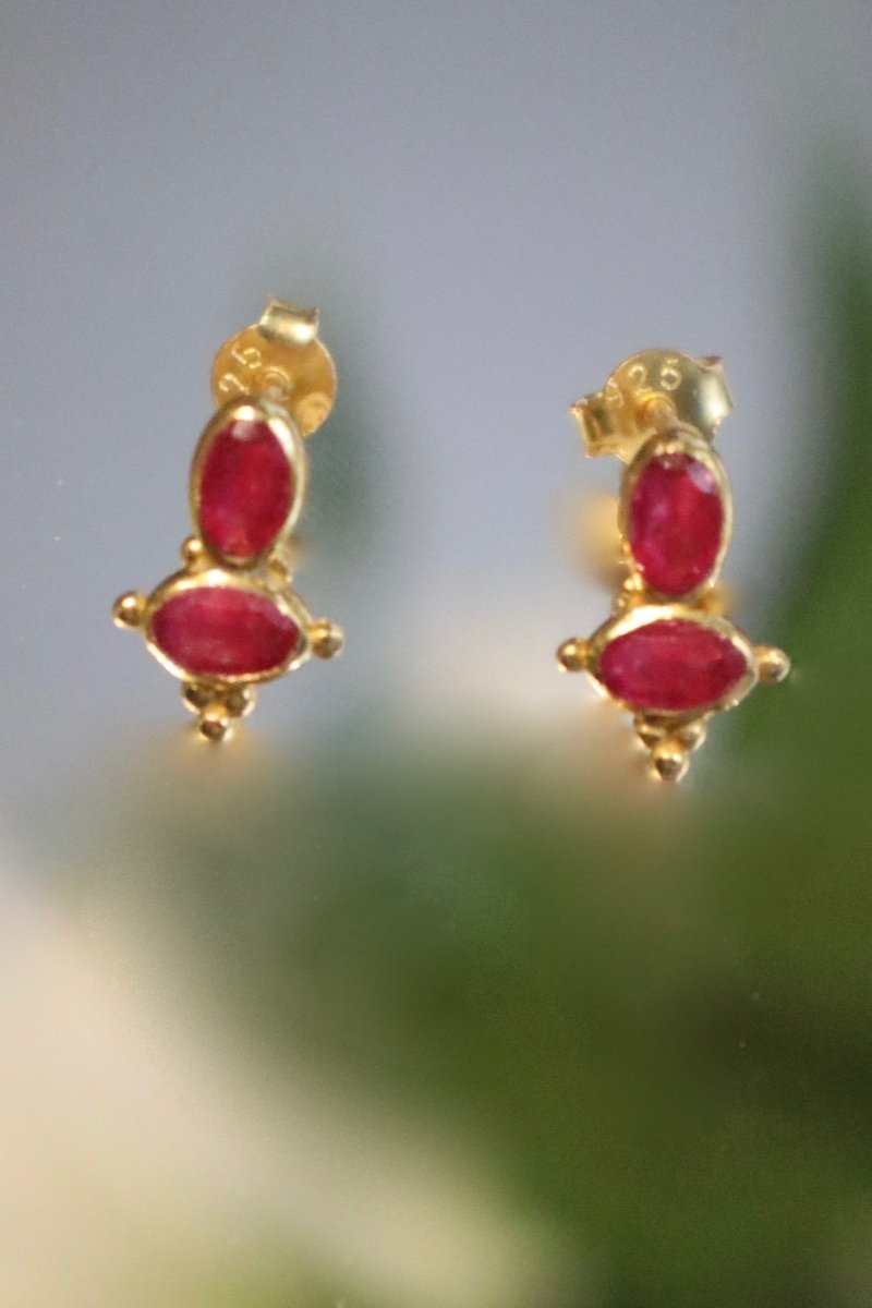 Puces d'Oreilles Élégance Intime en Vermeil - Mathilde ma muse : bijoux de créateur