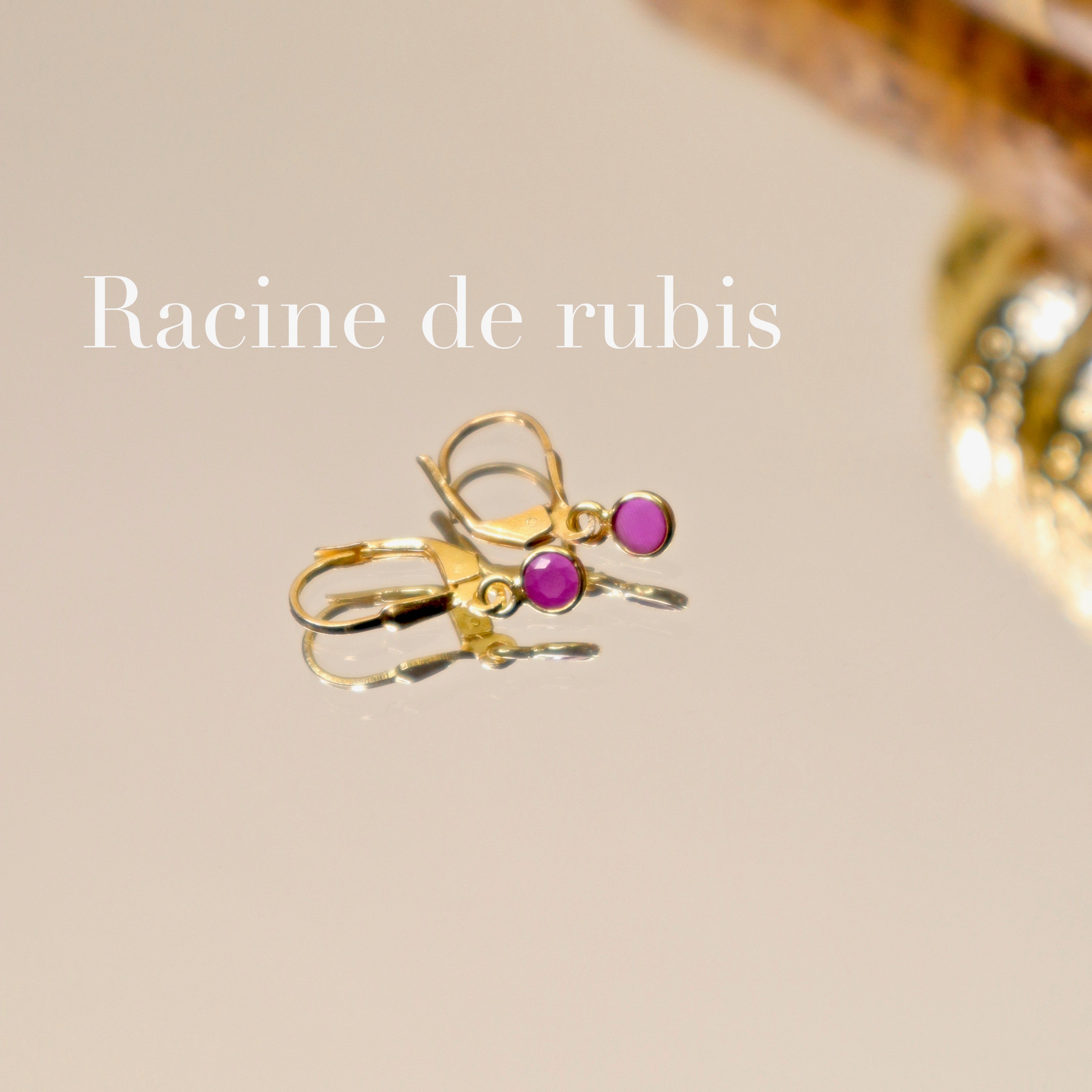 Boucles d'oreilles mini racine de rubis